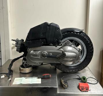 Piaggio hexagon 125cc blok - plug & play - papieren 2takt 2t beschikbaar voor biedingen