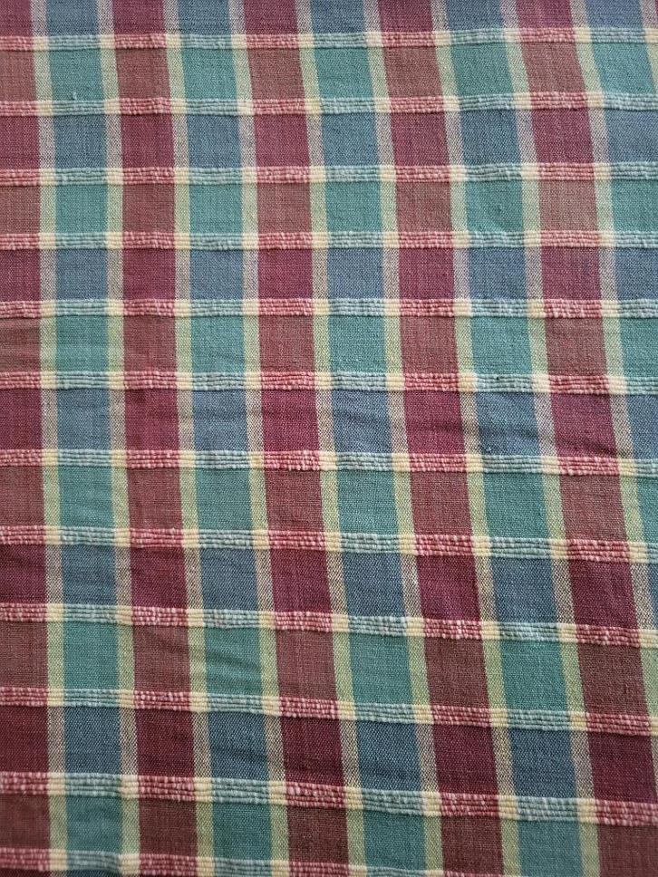 Plaid of deken (no 2).                  Groen, rood, vaal., Huis en Inrichting, Woonaccessoires | Plaids en Woondekens, Zo goed als nieuw