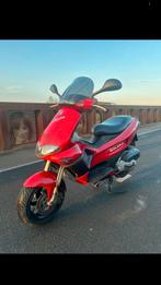 Runner 180cc a2, Tweetakt, Maximaal 45 km/u, 180 cc, Zo goed als nieuw