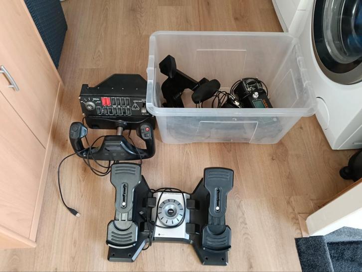 Saitek complete flight simulator set, Computers en Software, Joysticks, Gebruikt, Ophalen