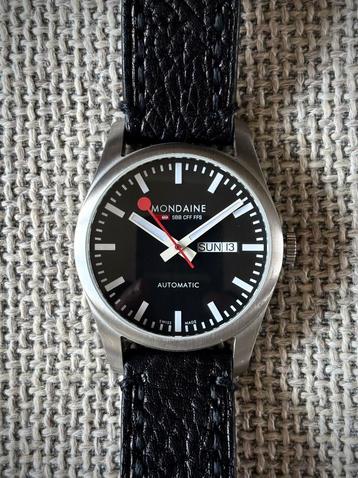 Mooi Mondaine horloge  beschikbaar voor biedingen