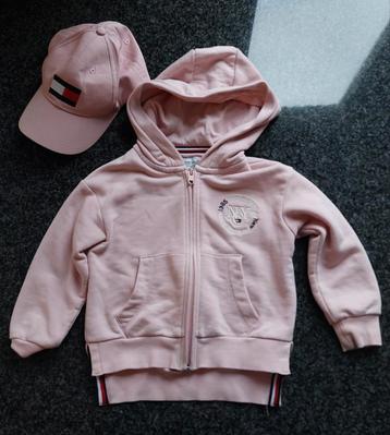 Tommy Hilfiger kindervest meisje maat 98 + pet beschikbaar voor biedingen