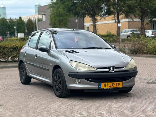 Peugeot 206 1.6 16V XT 5D 2002 Grijs, Auto's, Peugeot, Particulier, Benzine, C, Hatchback, Handgeschakeld, Origineel Nederlands