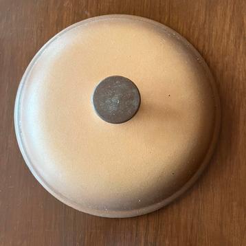 Le Creuset Deksel Gietijzer Mat Bruin 23cm beschikbaar voor biedingen