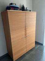 Massief eiken kast met veel opbergruimte, Huis en Inrichting, Ophalen, Gebruikt, 100 tot 150 cm, Eikenhout