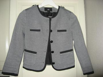 SALE kort grijs jasje met zwarte bies, mt 34 beschikbaar voor biedingen