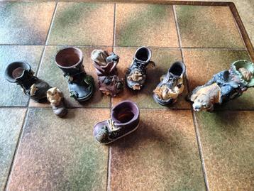8 schoentjes met dieren polystone / plastic beschikbaar voor biedingen