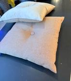 Kussens 2 stuks goudsatijn/beige, Huis en Inrichting, Woonaccessoires | Kussens, Ophalen of Verzenden, Zo goed als nieuw, Beige