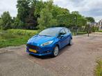 Ford Fiësta 1.0 74KW/100PK 2013 - Nieuwe Distributieriem, Auto's, Voorwielaandrijving, Euro 5, Parkeersensor, Blauw