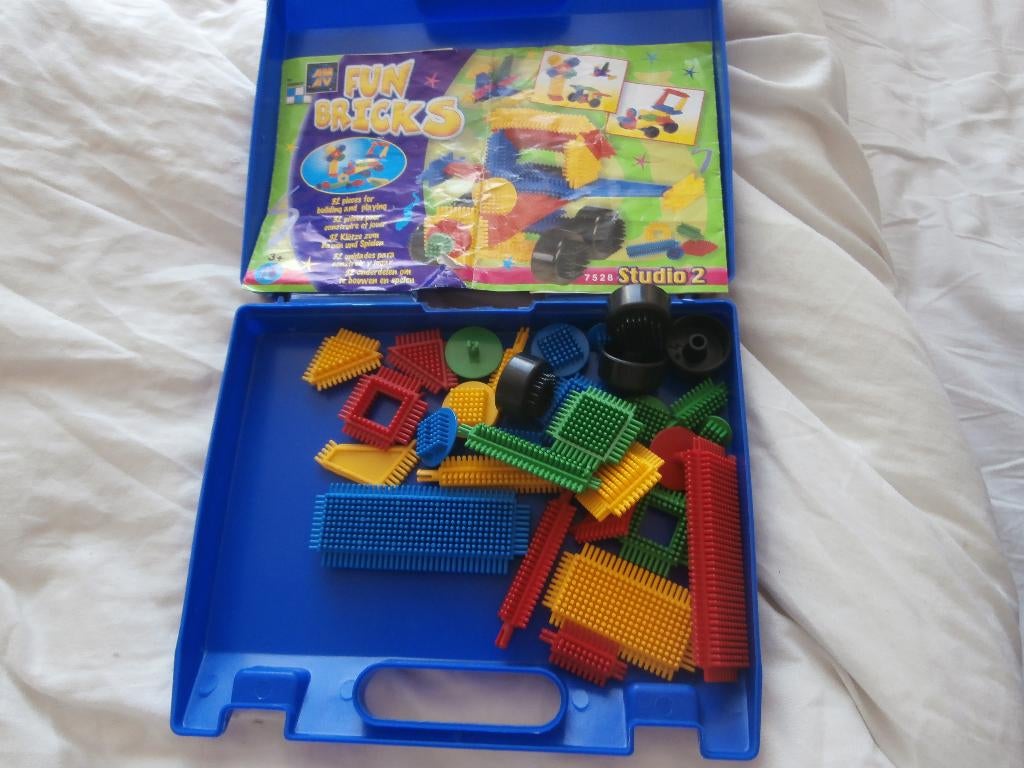 Bouwstenen Fun Bricks studio 1 haken om dingen te bouwen, Ophalen of Verzenden, Gebruikt, Overige merken