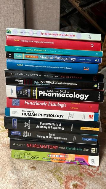 Medische Studieboeken Geneeskunde beschikbaar voor biedingen