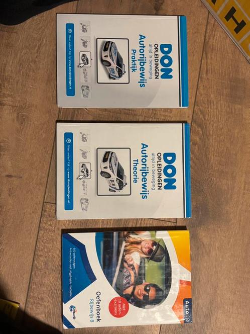 Leerboeken auto rijbewijs, Boeken, Auto's | Boeken, Zo goed als nieuw, Algemeen, Ophalen of Verzenden