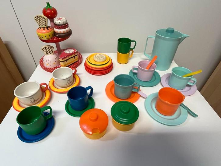 Theeservies speelgoed, Kinderen en Baby's, Speelgoed | Speelkeukens, Zo goed als nieuw, Speelkeuken-accessoire, Kunststof, Ophalen of Verzenden
