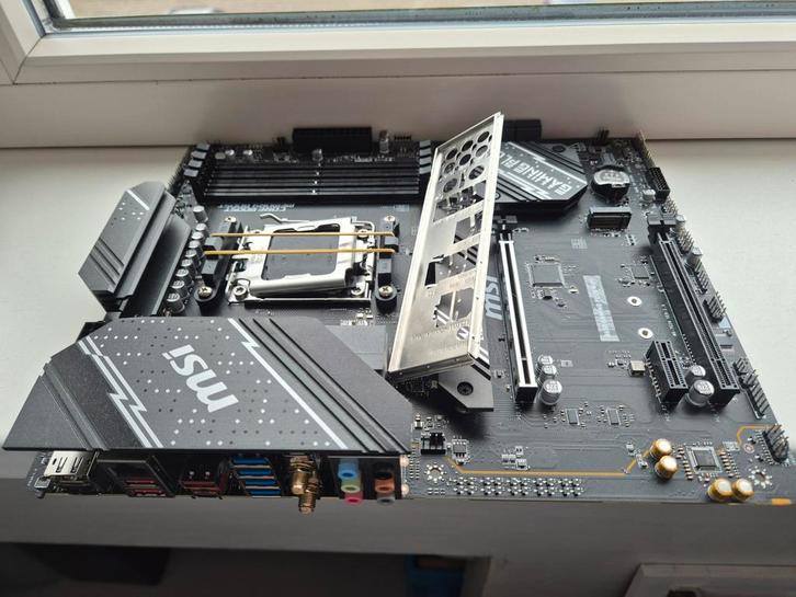 MSI B450 Gaming Plus Moederbord, Computers en Software, Moederborden, Gebruikt, Overige typen, DDR4, Ophalen of Verzenden