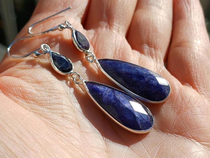 Vanoli 925 zilveren oorbellen gefacetterde ruwe saffier, Sieraden, Tassen en Uiterlijk, Oorbellen, Nieuw, Zilver, Blauw, Ophalen of Verzenden