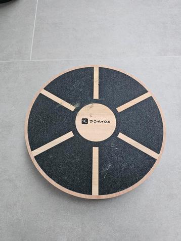 Balansbord voor fitness training beschikbaar voor biedingen
