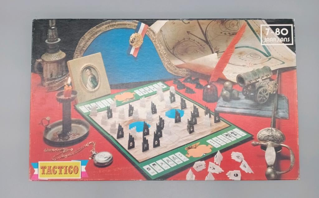 Tactico een leuk strategisch bordspel, Ophalen of Verzenden, Zo goed als nieuw