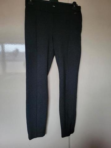 LEUKE BROEK VAN ESPRIT  beschikbaar voor biedingen