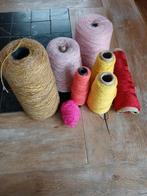 Verschillende soorten draad/wol/breigaren op cone, Ophalen, Zo goed als nieuw, Breien of Haken, Wol of Garen
