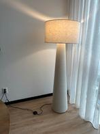 Stijlvolle Vloerlamp - Lamp van de Kwantum, Huis en Inrichting, Lampen | Vloerlampen, Ophalen, Zo goed als nieuw, Stof, 150 tot 200 cm