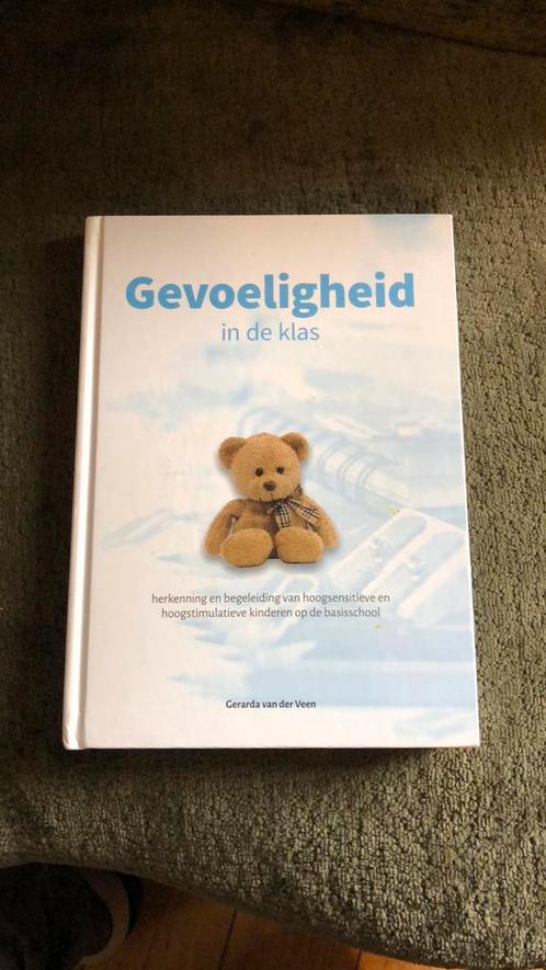Gerarda van der Veen - Gevoeligheid in de klas, Boeken, Wetenschap, Zo goed als nieuw, Sociale wetenschap, Ophalen of Verzenden
