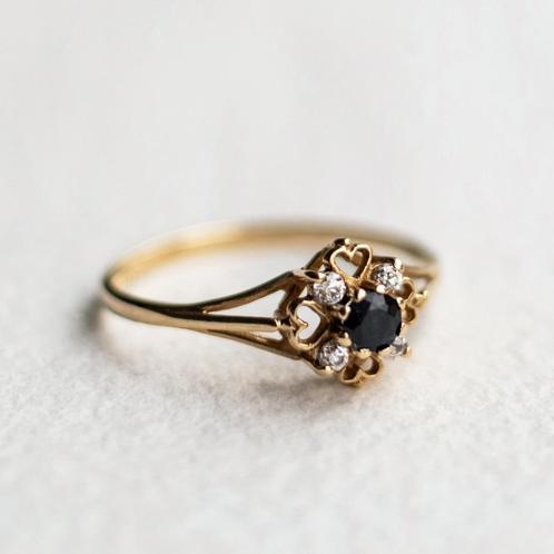 Vintage 9K gouden cluster hart ring met saffier & CZ - 17,75, Sieraden, Tassen en Uiterlijk, Ringen, Zo goed als nieuw, Dame, 17 tot 18