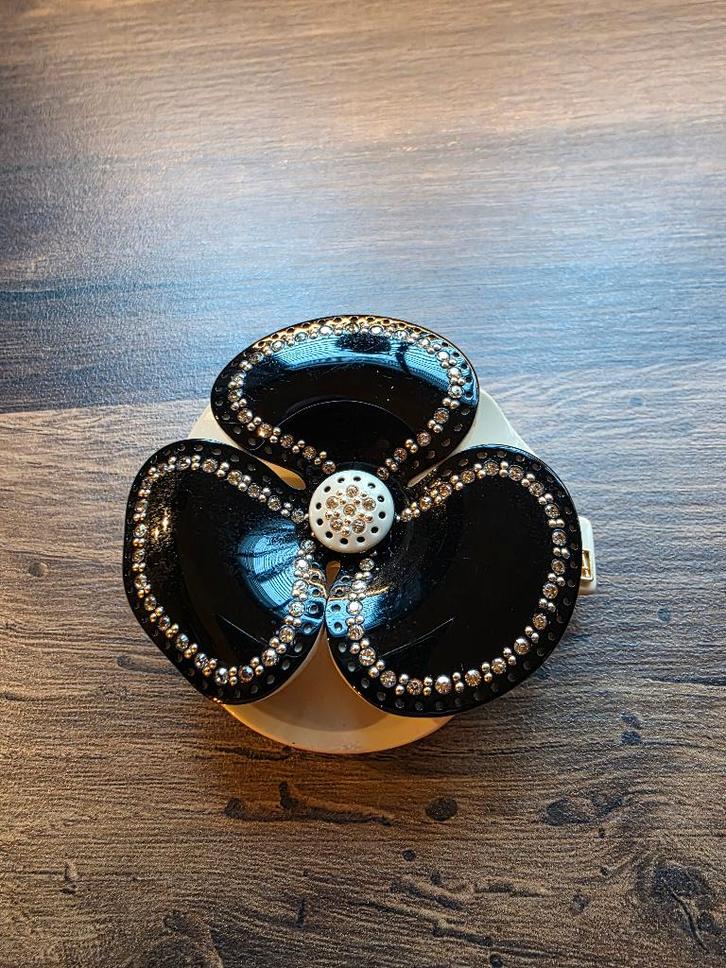 ALEXANDRE De paris haarspeld met goudkl details 6cm doorsnee, Sieraden, Tassen en Uiterlijk, Uiterlijk | Haarverzorging, Zo goed als nieuw