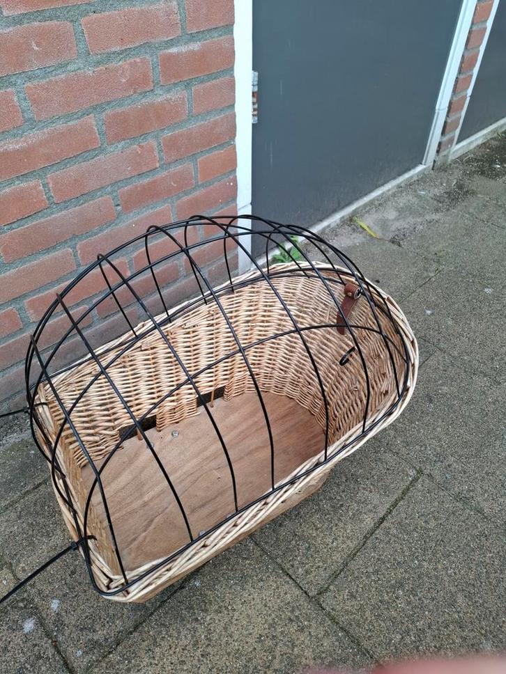 Fietsmand voor hond/kat, Fietsen en Brommers, Fietsaccessoires | Fietsmanden, Gebruikt, Fietsmand, Ophalen