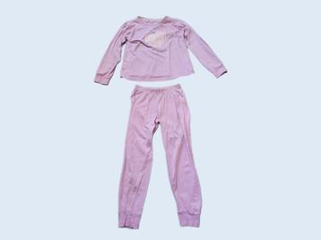 Lila pyjama met opdruk maat 122/128 ~ SJ2074