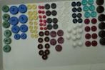 Uniek assortiment van 107 vintage knopen, Ophalen of Verzenden, Nieuw, Knoop of Knopen