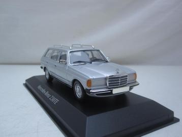 Mercedes-Benz W123 230 TE Station 1:43 MaxiChamps beschikbaar voor biedingen
