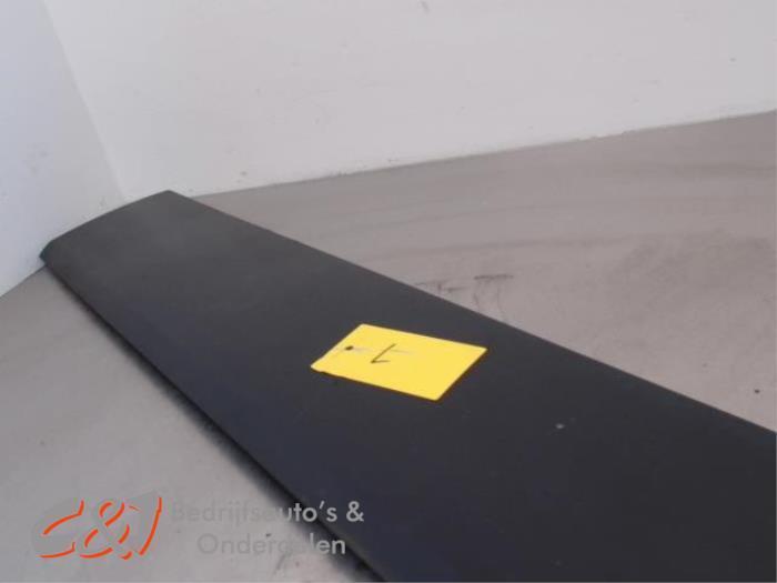 Sierstrip van een Renault Trafic, Auto-onderdelen, Carrosserie en Plaatwerk, Renault, Gebruikt, 3 maanden garantie, Ophalen of Verzenden