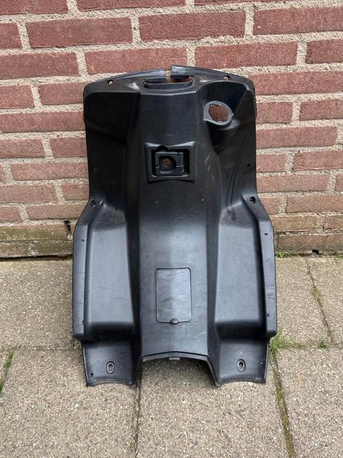 Beenschild  -  Peugeot Speedfight 3, Fietsen en Brommers, Brommeronderdelen | Algemeen, Zo goed als nieuw, Kap, Ophalen