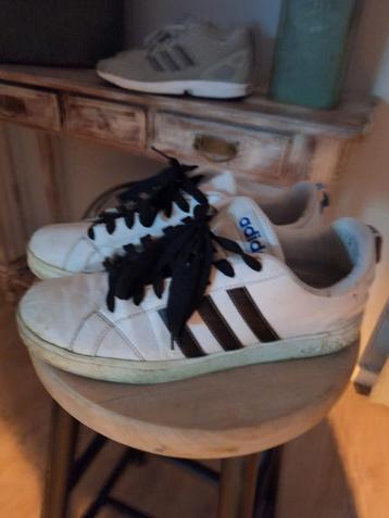 ➕  Afgetrapte Adidas heren sneakers/schoenen maat 44 beschikbaar voor biedingen