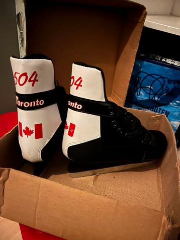 Toronto schaatsen mt 35 beschikbaar voor biedingen