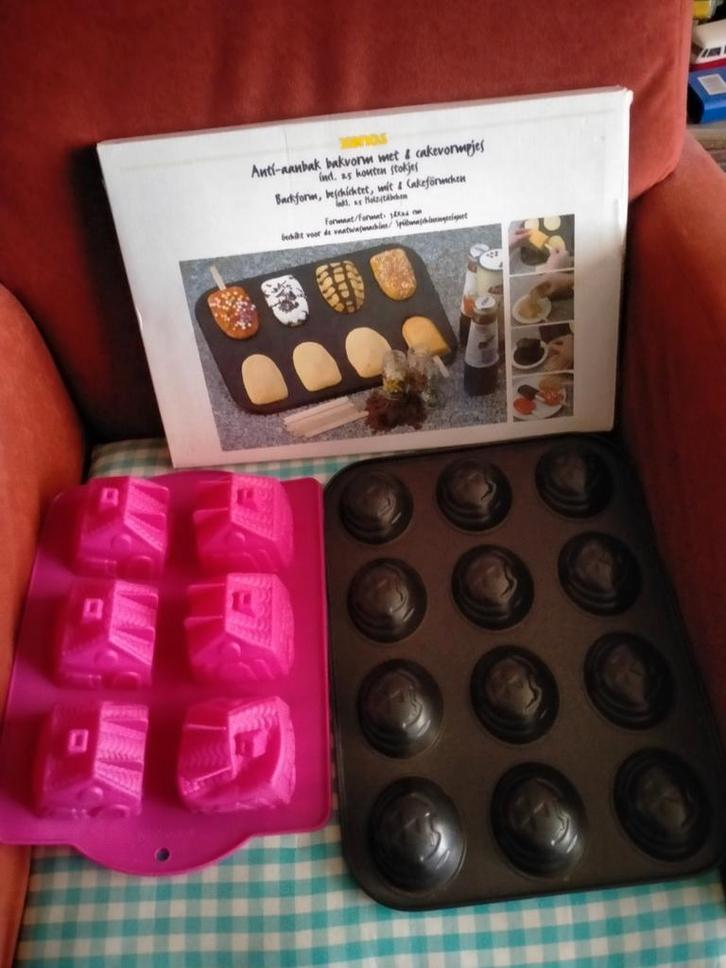 Cake bakvormen huisjes, ijsjes en Halloween., Hobby en Vrije tijd, Taarten en Cupcakes maken, Gebruikt, Bakvorm, Ophalen of Verzenden