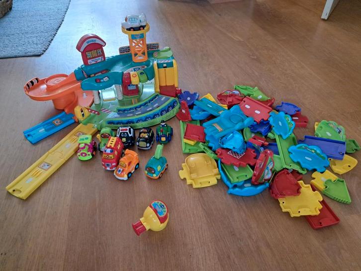 VTech Toet Toet Auto Garage, Kinderen en Baby's, Speelgoed | Overig, Gebruikt, Jongen of Meisje, Ophalen