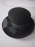 Zwarte vilten hoed - Grote maat, Ophalen, Hoed, 58 cm (L, 7¼ inch) of meer, Onbekend