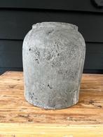 Pot bloempot vaas PTMD beton 23 cm hoog, Huis en Inrichting, Woonaccessoires | Vazen, Overige materialen, Overige kleuren, Ophalen of Verzenden