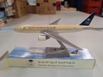 (63) Boeing 777-200 1:250 Saudi-Arabian, Hobby en Vrije tijd, Modelbouw | Vliegtuigen en Helikopters, Ophalen of Verzenden, Overige merken