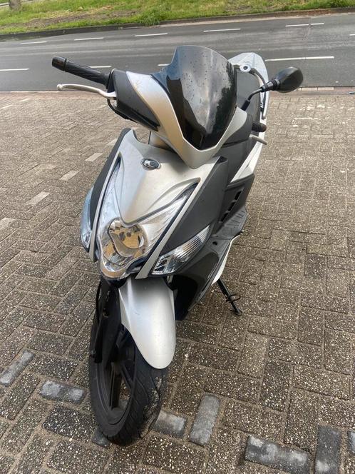 Kymco agility 16+ 200i, Fietsen en Brommers, Scooters | Kymco, Zo goed als nieuw, Agility, Ophalen of Verzenden
