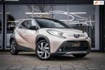 Toyota Aygo X 1.0 VVT-i S-CVT Envy, Carplay|Adaptive Cruise|, Auto's, Toyota, Bruin, 4 stoelen, Leder en Stof, Origineel Nederlands