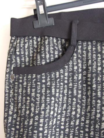 Louna nieuwe broek met motief maat 40 beschikbaar voor biedingen