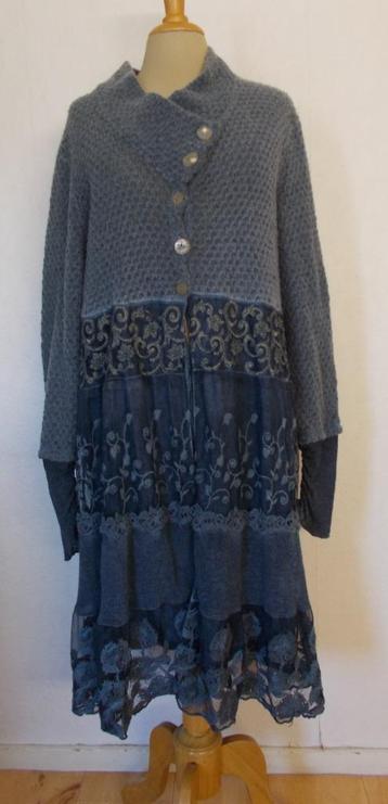 Apart blauw wol/kant stroken vest van Elisa Cavaletti! XL beschikbaar voor biedingen
