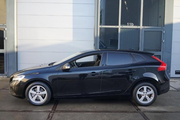 V40 2.0 T2 122PK-2018 navigatie-220dkm, Auto's, Volvo, Bedrijf, V40, ABS, Airbags, Bluetooth, Boordcomputer, Centrale vergrendeling