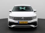 Volkswagen Tiguan 1.5 TSI R-Line Business+ 150 PK DSG | Appl, Auto's, Volkswagen, Te koop, Benzine, 1441 kg, 73 €/maand