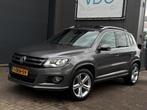 Volkswagen Tiguan 1.4 TSI R-Line Edition | Panoramadak | Xen, Voorwielaandrijving, Euro 5, 15 km/l, Zwart