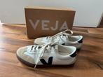 Veja wit-donkerblauwe sneakers. Maat 42, Kleding | Dames, Schoenen, Wit, Veja, Ophalen of Verzenden, Zo goed als nieuw