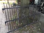 Oud gietijzeren hek – authentiek erfhek / tuinhek 1910-1950, Tuin en Terras, Tuinhekken en Hekwerk, Ophalen, Gebruikt, IJzer, Sierhekwerk