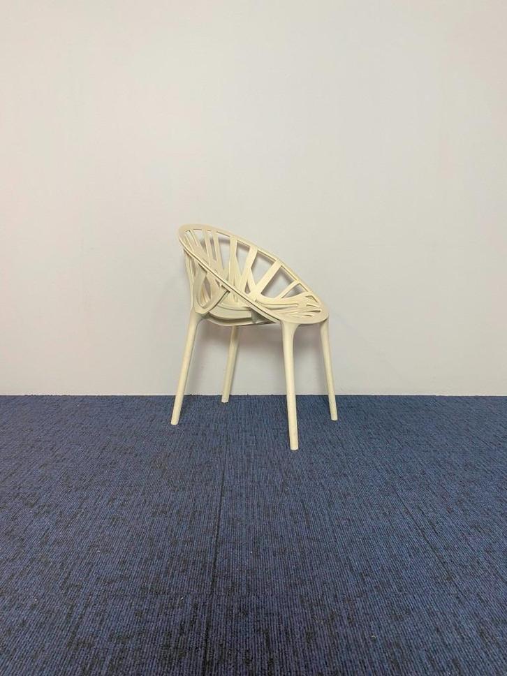 4 x Design vergaderstoel Vitra Vegetal (stapelbaar) - wit, Huis en Inrichting, Stoelen, Gebruikt, Vier, Kunststof, Wit, Ophalen